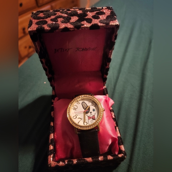 Besty Johnson watch - Picture 2 of 6